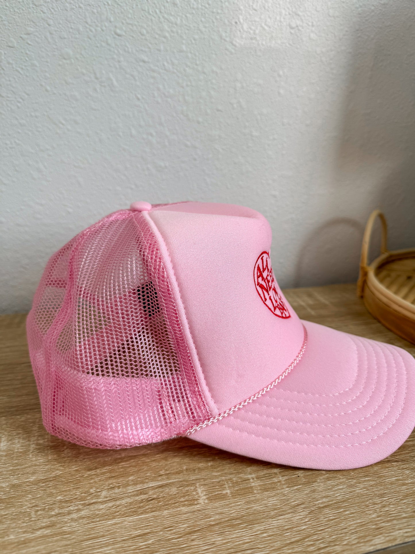 All you need is love Babe Hat