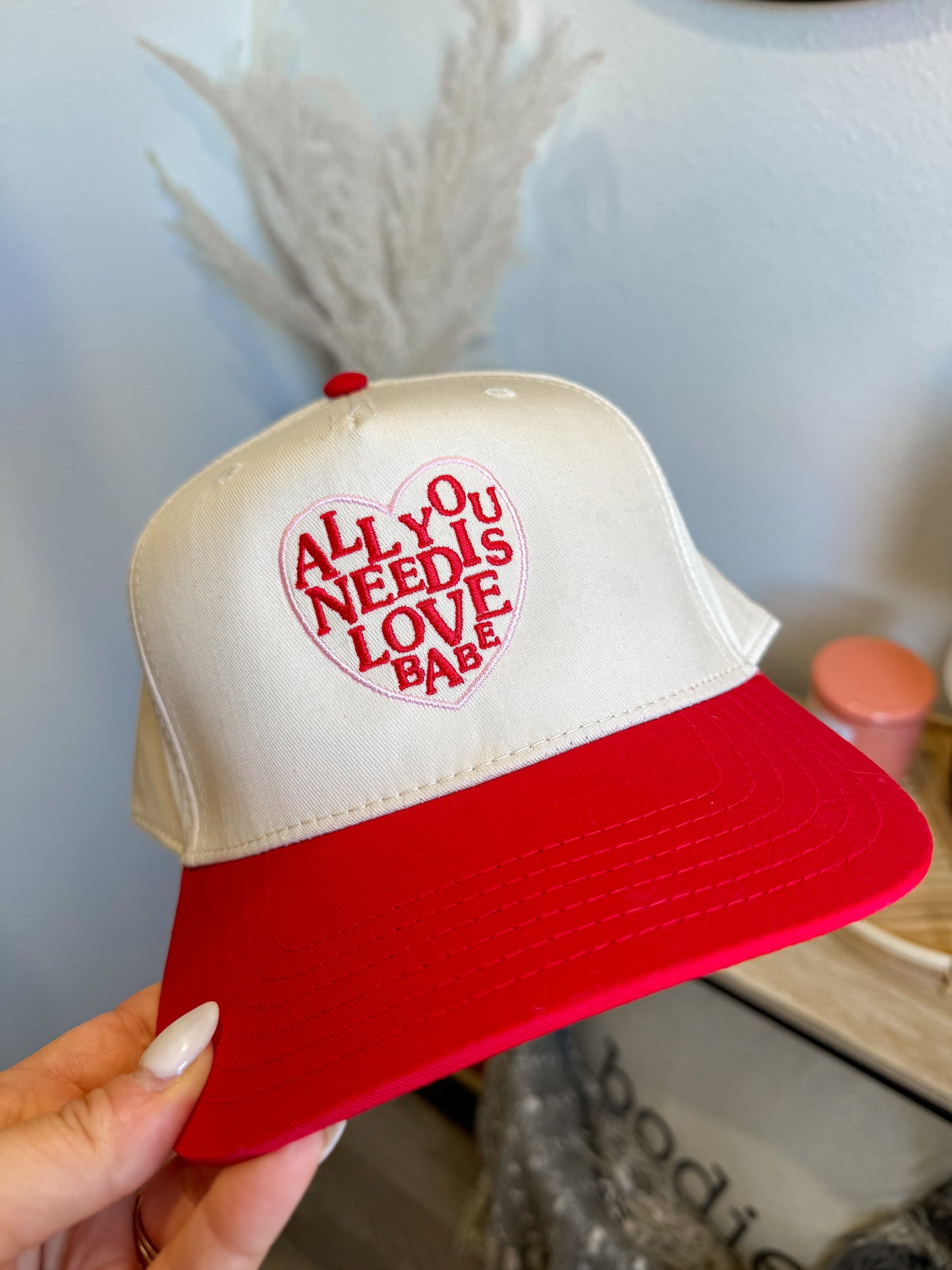 All you need is love Babe Hat